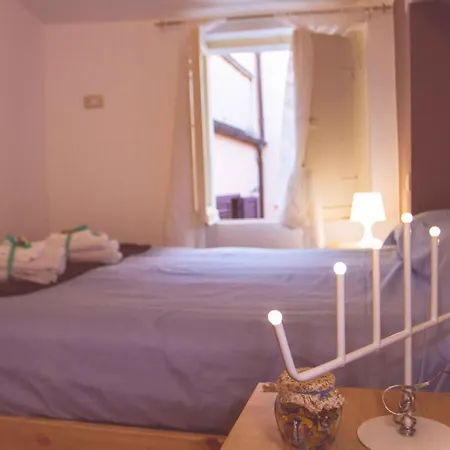 La Finestra Sul Cortile Bed & Breakfast Atri