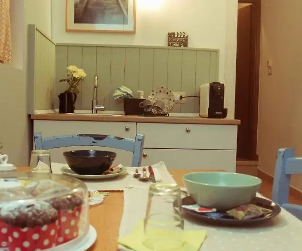 La Finestra Sul Cortile Bed & Breakfast 3*